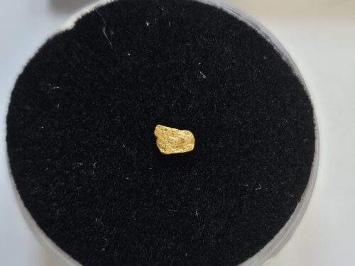 20260326_113603 grösserer Schweizer Goldflitter 0.02 Gramm gr. Fontanne Napf/LU