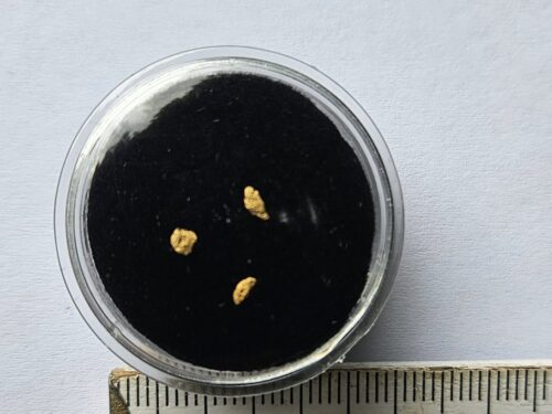 3 kleine Goldnugget/Flitter aus dem Wallis 0.08g