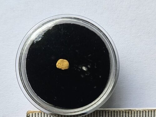 20260803_093928 Schweizer Goldflitter 0.07 gramm Goldach b. St Gallen