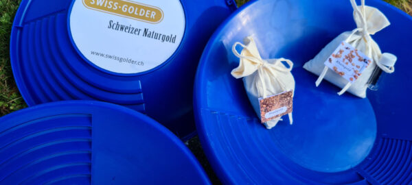 Geschenk-Set: Goldsäckli (Paydirt), Goldwaschpfanne und Sammeldose und ev. Buch Gold in der Schweiz