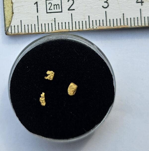 Kleine Schweizer Goldnuggets  0.14 Gramm Region Disentis (Beispielbild)
