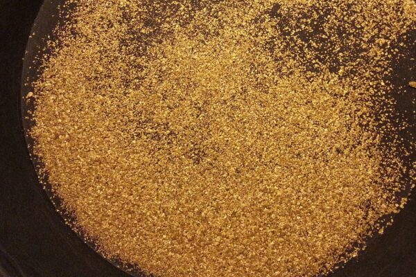 Schweizer Natur-Gold-Flitter aus dem Einzugsgebiet der Rhone